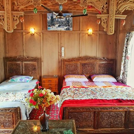 New Bul Bul Group Of Houseboats Srinagar Durgjan Exterior foto