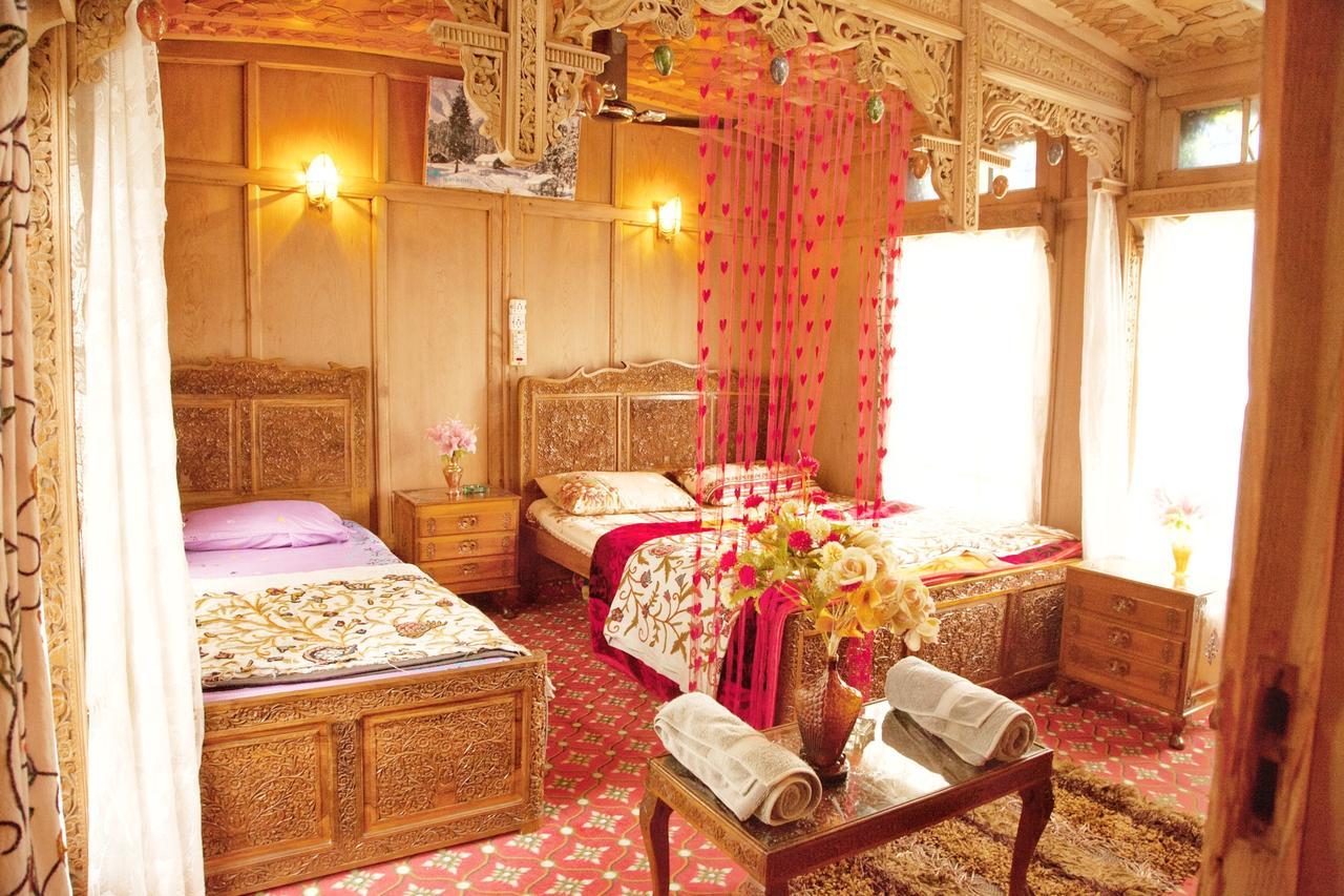 New Bul Bul Group Of Houseboats Srinagar Durgjan Exterior foto