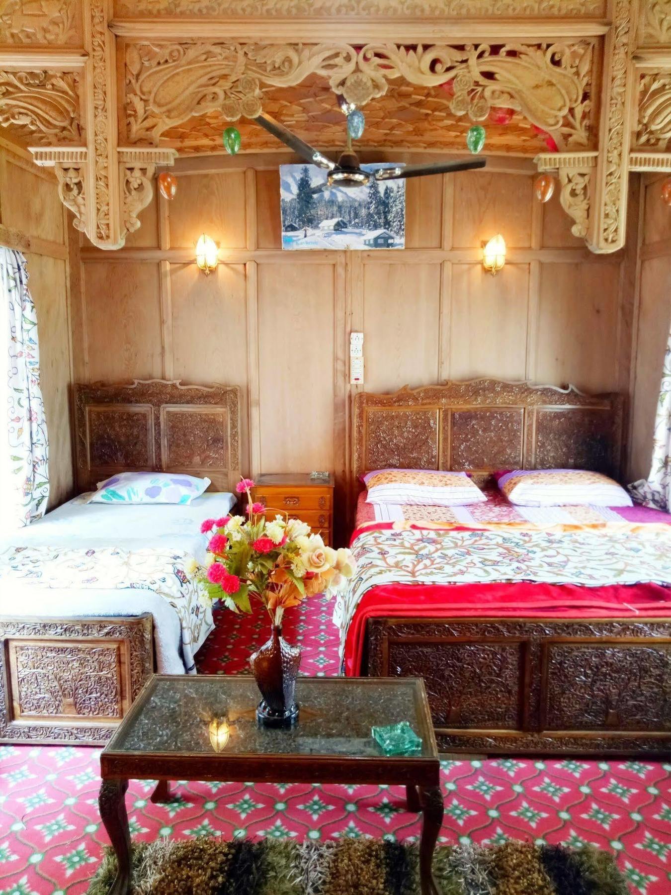 New Bul Bul Group Of Houseboats Srinagar Durgjan Exterior foto