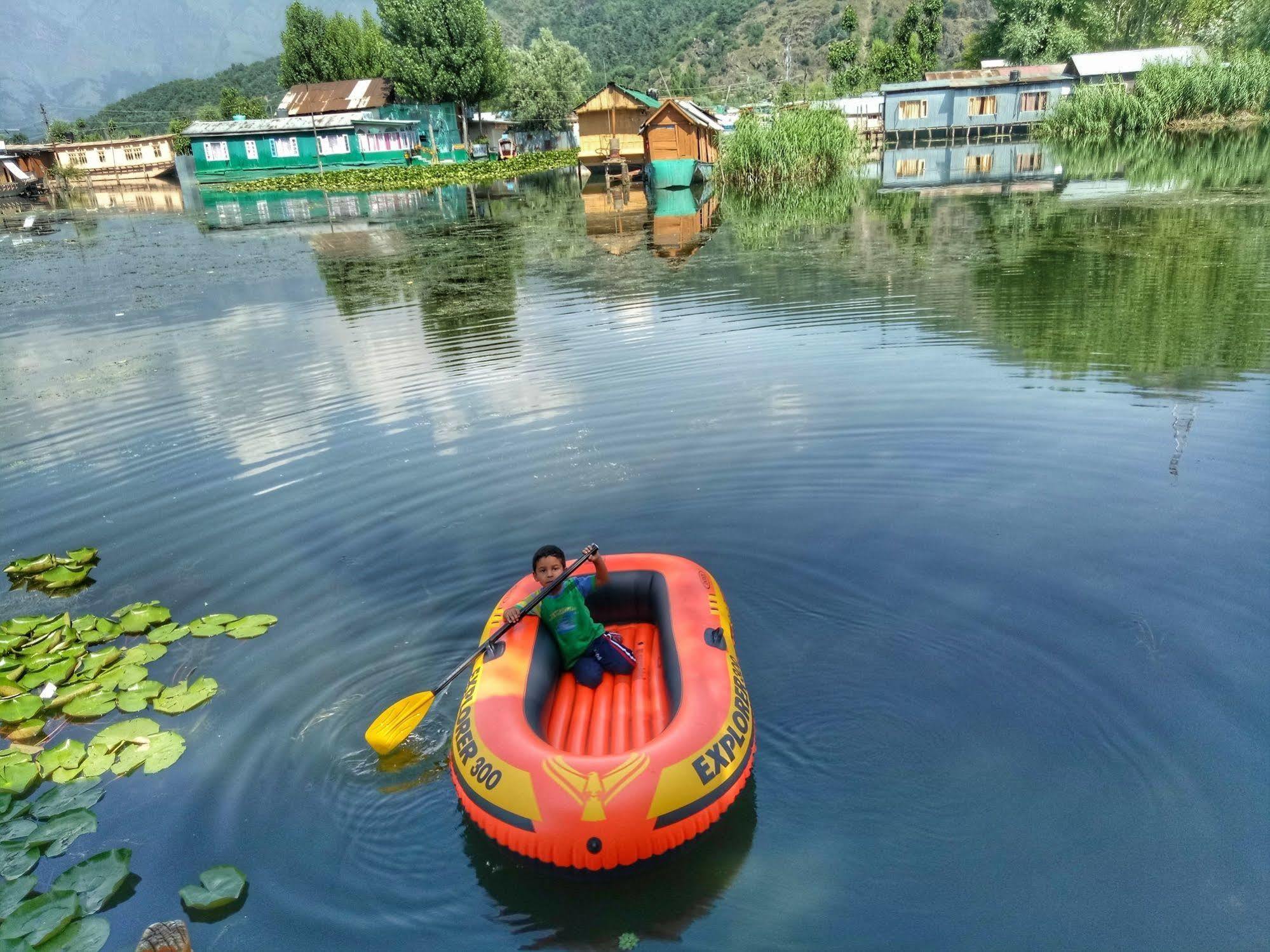 New Bul Bul Group Of Houseboats Srinagar Durgjan Exterior foto