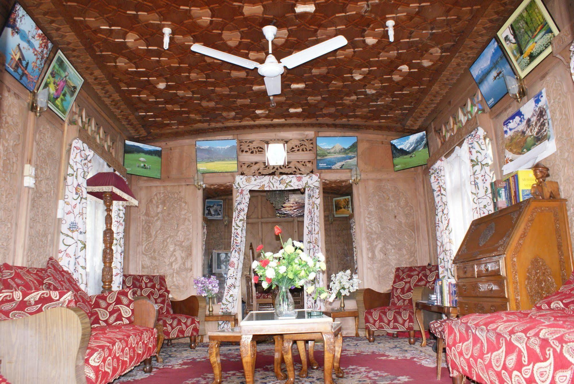 New Bul Bul Group Of Houseboats Srinagar Durgjan Exterior foto